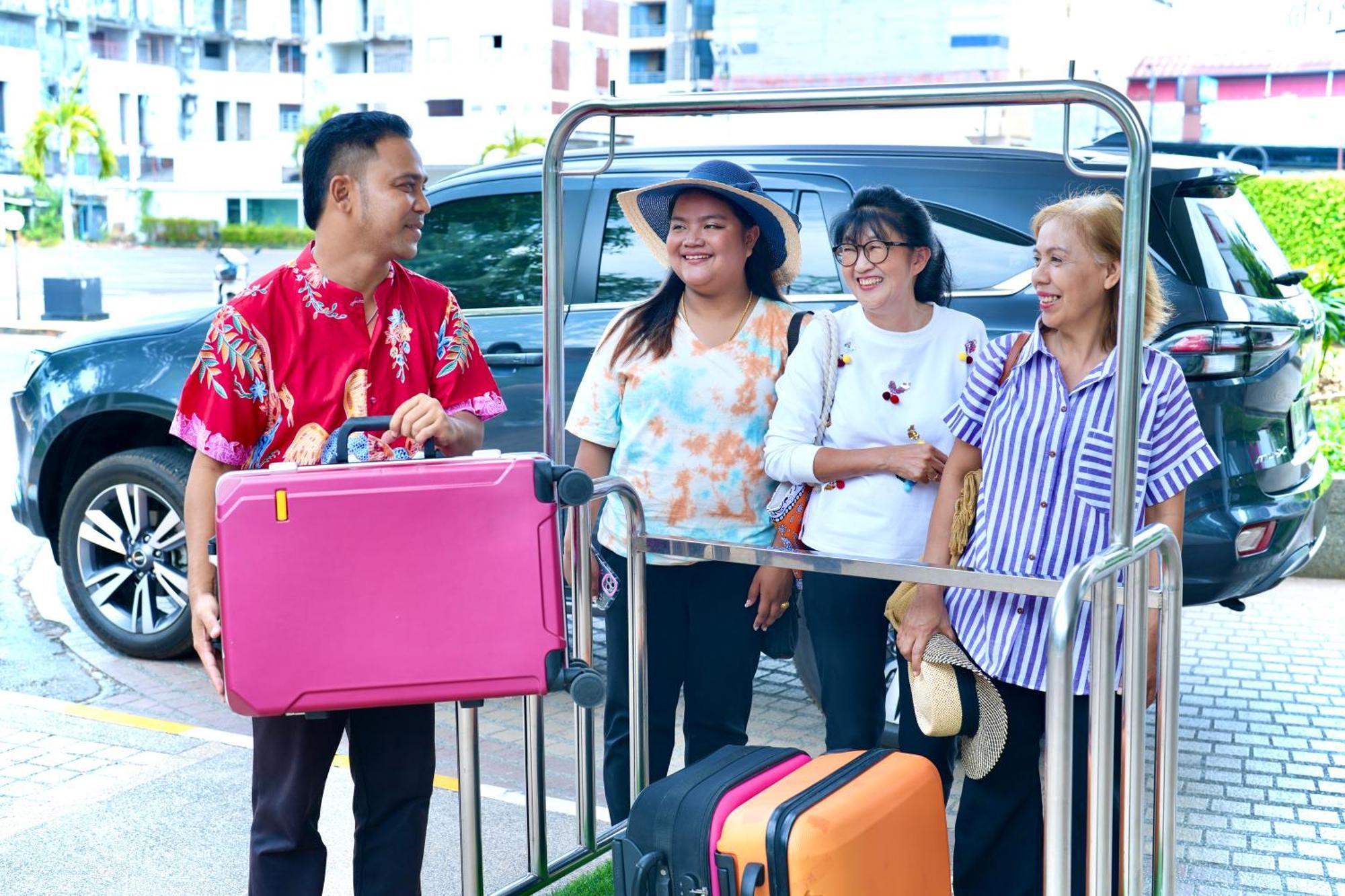 A-Te Chumphon Hotel - Sha Plus Exterior foto