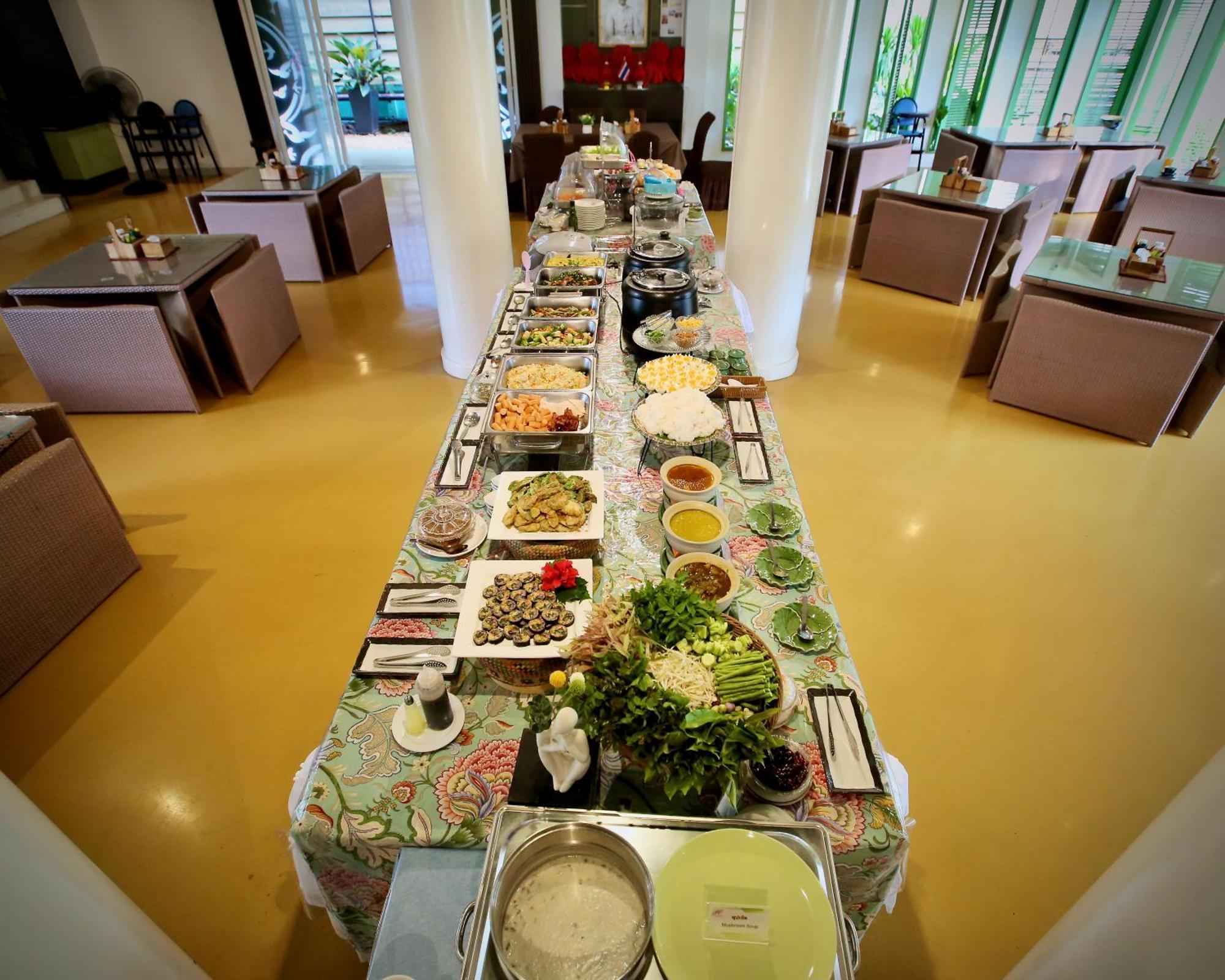 A-Te Chumphon Hotel - Sha Plus Exterior foto